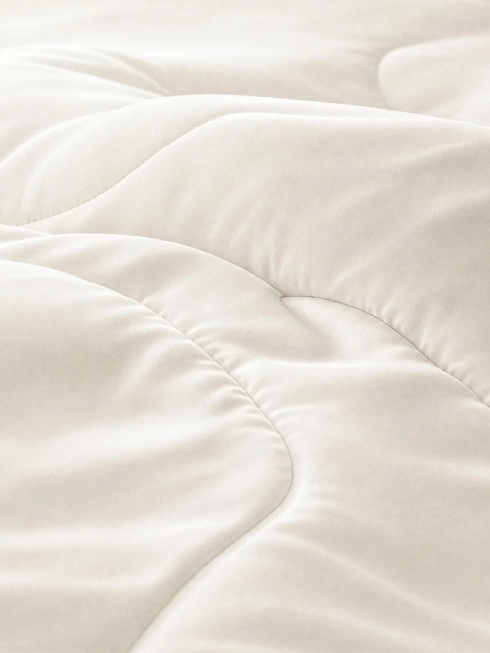 Buffy Breeze Comforter